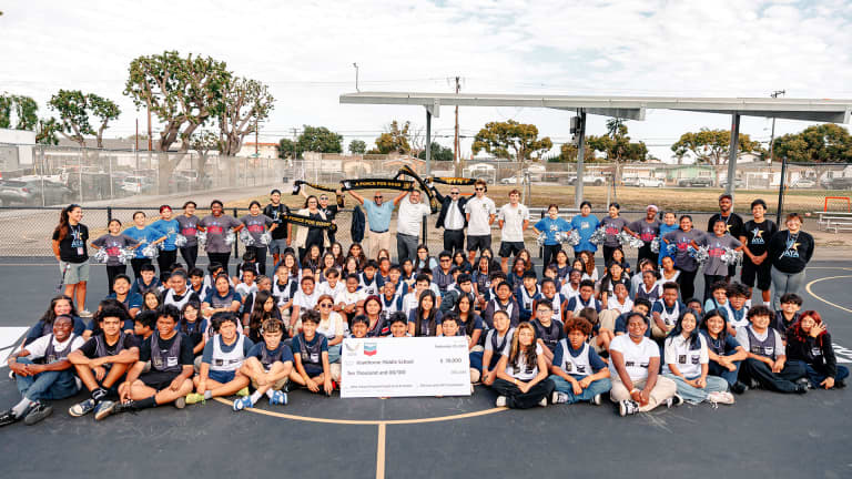 Community 2025 Chevron court